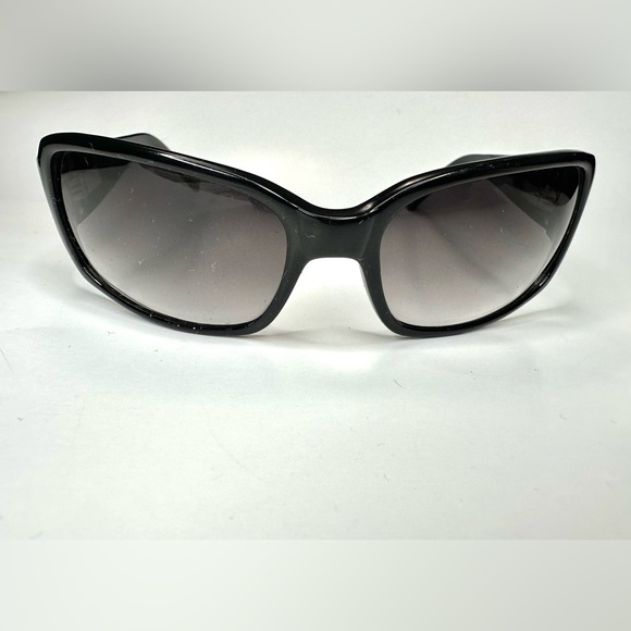 Fossil Retro Black Sunglasses - Picture 1 of 8